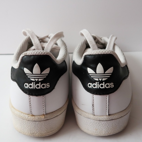 Adidas Superstar Black and White Tennis Shoe Sneaker W size 7, Kid size 5 - Picture 4 of 6